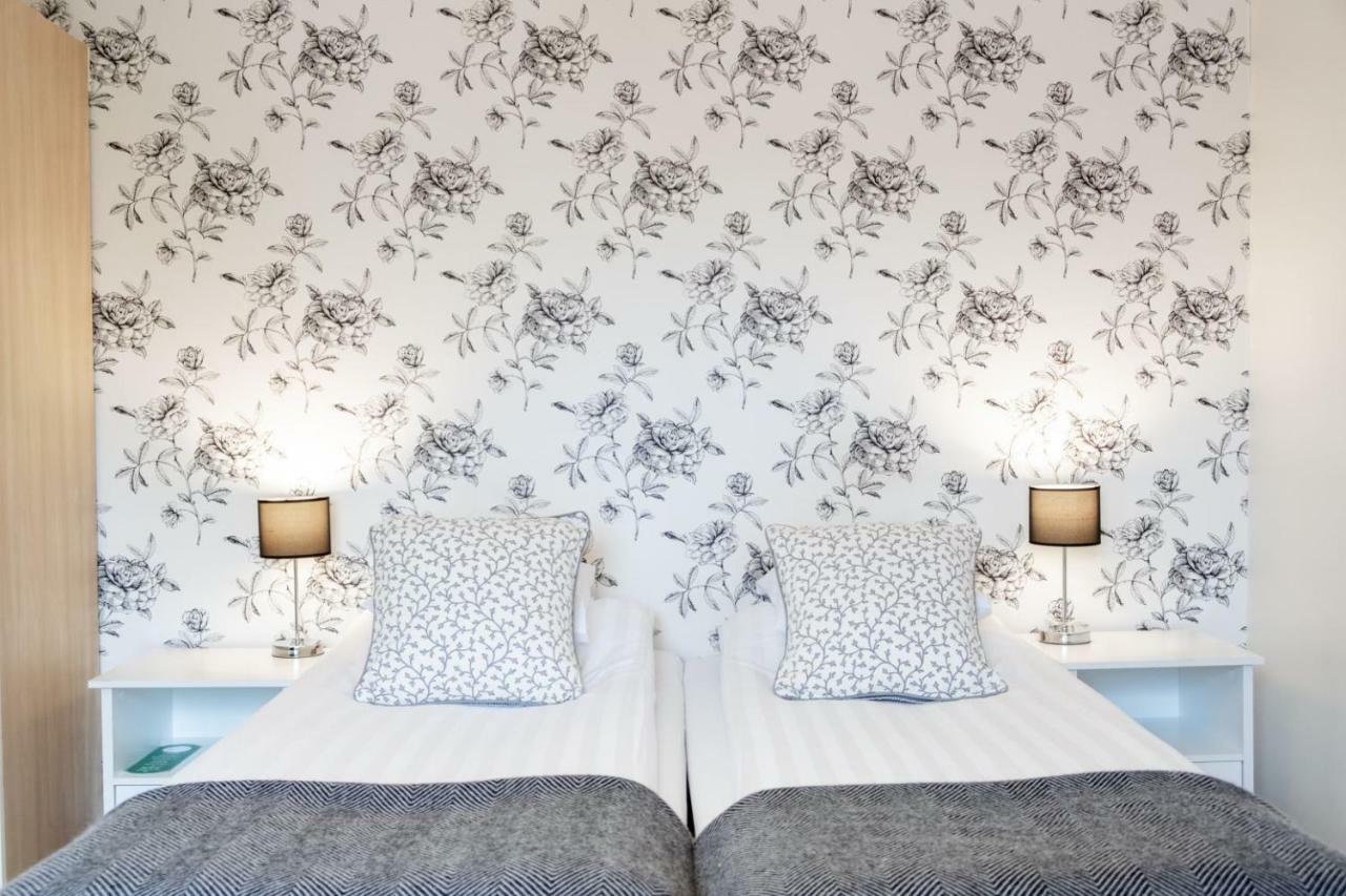 Ettsmart Hotell โซเลนทูนา ภายนอก รูปภาพ
